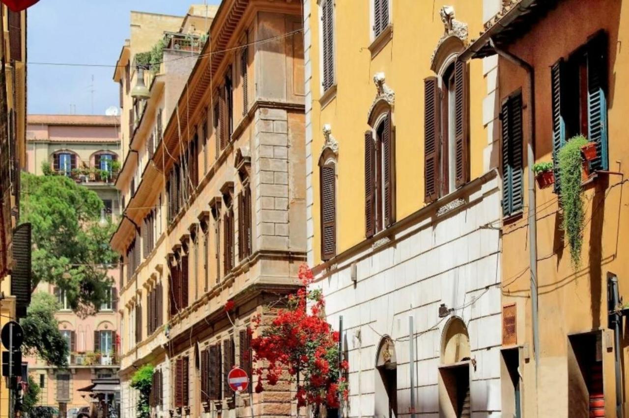Апартаменты Borgo Vittorio Рим Экстерьер фото
